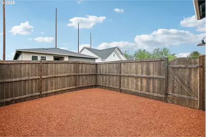 750 Magnolia Ave, Woodburn, OR 97071 - Photo 28