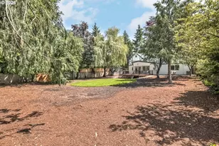 8885 SW White Pine Ln, Portland, OR 97225 - Photo 36