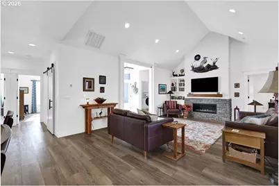 928 SW Coral St, Junction City, OR 97448 - Photo 10