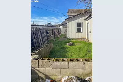 413 NE Nash St, Roseburg, OR 97470 - Photo 24