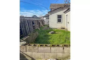 413 NE Nash St, Roseburg, OR 97470 - Photo 24