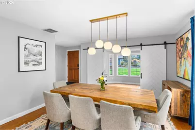 4674 SW Flower Pl, Portland, OR 97221 - Photo 10