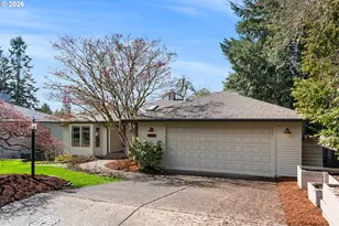 4674 SW Flower Pl, Portland, OR 97221 - Photo 4