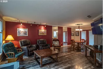 1006 Woodwillow Dr, Roseburg, OR 97471 - Photo 8