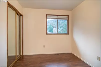 1006 Woodwillow Dr, Roseburg, OR 97471 - Photo 22