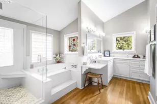 898 NW Riverside Blvd, Bend, OR 97703 - Photo 20