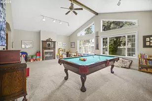 898 NW Riverside Blvd, Bend, OR 97703 - Photo 10