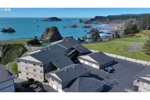 1307 Moore St, Brookings, OR 97415 - Photo 2