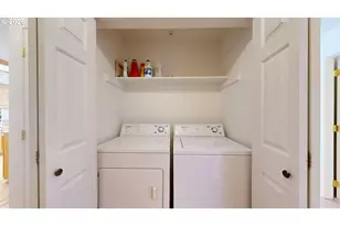 1307 Moore St, Brookings, OR 97415 - Photo 8