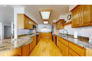 1307 Moore St, Brookings, OR 97415 - Photo 24