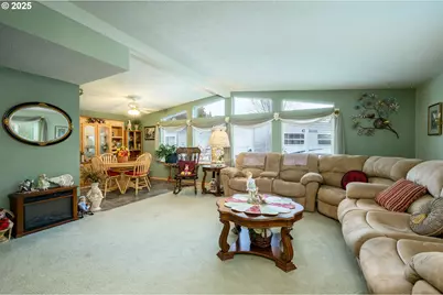 1412 NW Wallace Rd, McMinnville, OR 97128 - Photo 14