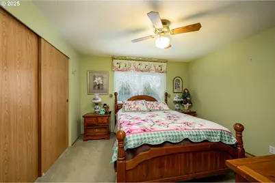 1412 NW Wallace Rd, McMinnville, OR 97128 - Photo 30
