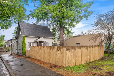 6099 NE Going St, Portland, OR 97218 - Photo 2