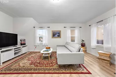 6099 NE Going St, Portland, OR 97218 - Photo 6