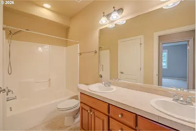 3071 NW Gravenstein St, Camas, WA 98607 - Photo 32