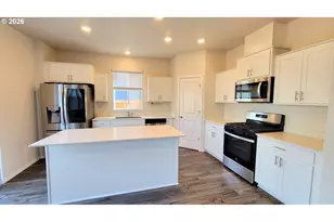 2960 V St, Springfield, OR 97477 - Photo 4