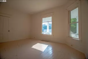 5914 N Burrage Ave, Portland, OR 97217 - Photo 8