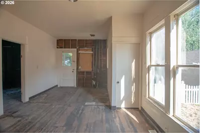 5914 N Burrage Ave, Portland, OR 97217 - Photo 22