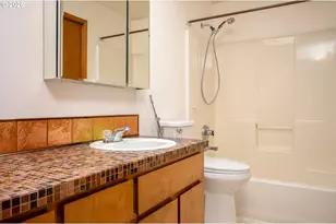 8416 SE 72nd Ave, Portland, OR 97206 - Photo 14