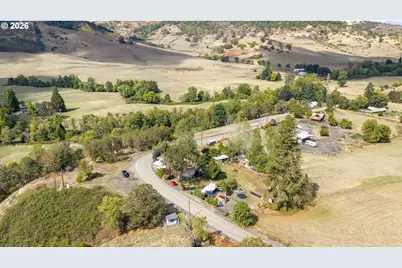260 S Deer Creek Rd, Roseburg, OR 97470 - Photo 6