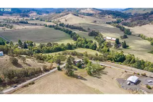 260 S Deer Creek Rd, Roseburg, OR 97470 - Photo 2