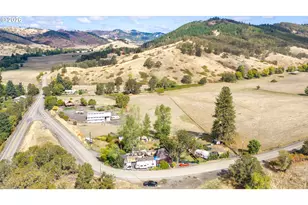 260 S Deer Creek Rd, Roseburg, OR 97470 - Photo 4