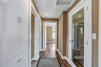 7914 7916 SE Main St, Portland, OR 97215 - Photo 28