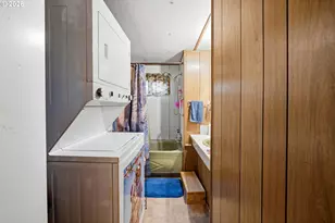3950 Coburg Rd, Eugene, OR 97408 - Photo 4