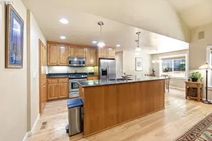 435 Mountaingate Dr, Springfield, OR 97478 - Photo 8