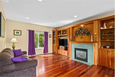 2264 Blue Heron Ln, Eugene, OR 97402 - Photo 8