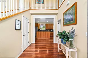 2264 Blue Heron Ln, Eugene, OR 97402 - Photo 4