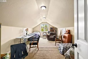 2264 Blue Heron Ln, Eugene, OR 97402 - Photo 20