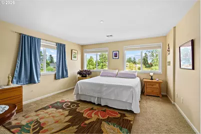 2264 Blue Heron Ln, Eugene, OR 97402 - Photo 12