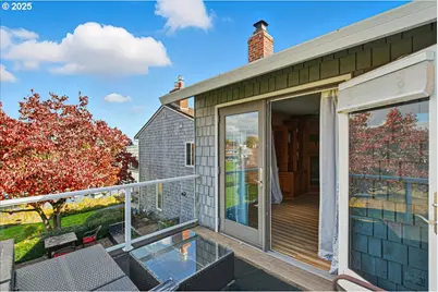 623 N Tomahawk Island Dr, Portland, OR 97217 - Photo 22