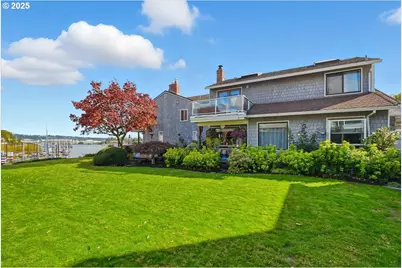 623 N Tomahawk Island Dr, Portland, OR 97217 - Photo 1