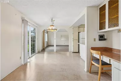 820 NE Cochran Ave, Gresham, OR 97030 - Photo 16