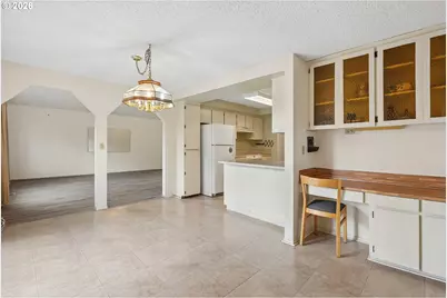 820 NE Cochran Ave, Gresham, OR 97030 - Photo 12