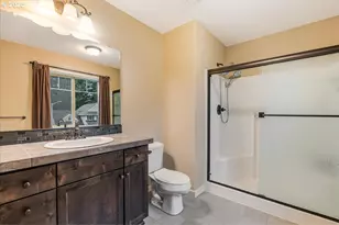 528 W Sherman St, Newberg, OR 97132 - Photo 16