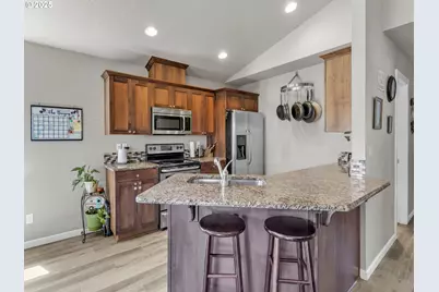 327 NW Pacific Hills Dr, Willamina, OR 97396 - Photo 8