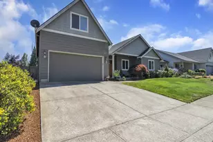 327 NW Pacific Hills Dr, Willamina, OR 97396 - Photo 4