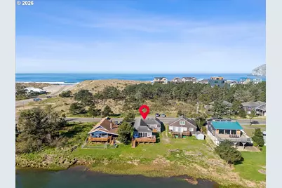 34885 Cape Kiwanda Dr, Pacific City, OR 97135 - Photo 2
