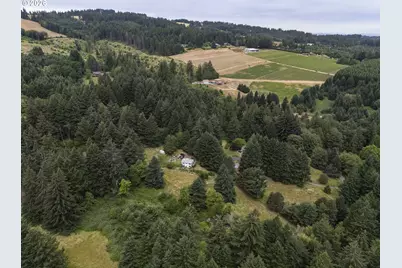 23655 NE Casavant Dr, Hillsboro, OR 97123 - Photo 42