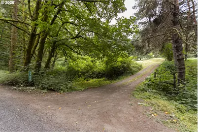 23655 NE Casavant Dr, Hillsboro, OR 97123 - Photo 38