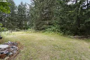 23655 NE Casavant Dr, Hillsboro, OR 97123 - Photo 6
