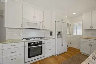 3938 SW 36th Pl, Portland, OR 97221 - Photo 14