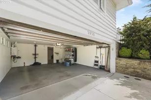 3938 SW 36th Pl, Portland, OR 97221 - Photo 26