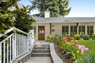 3938 SW 36th Pl, Portland, OR 97221 - Photo 2