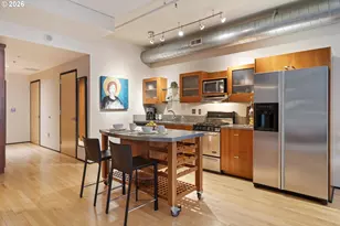 333 NW 9th Ave, Portland, OR 97209 - Photo 10