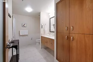 333 NW 9th Ave, Portland, OR 97209 - Photo 12