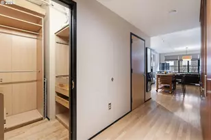 333 NW 9th Ave, Portland, OR 97209 - Photo 14